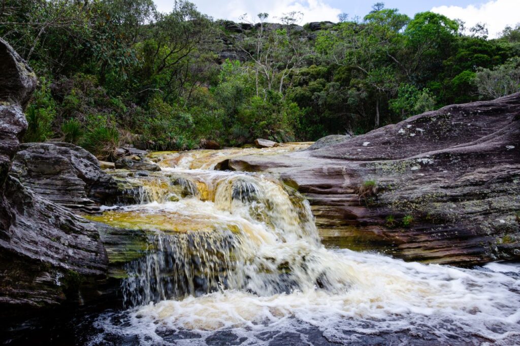 10-Lugares-Para-Viajar-em-Minas-Gerais-Barato-Ibitipoca