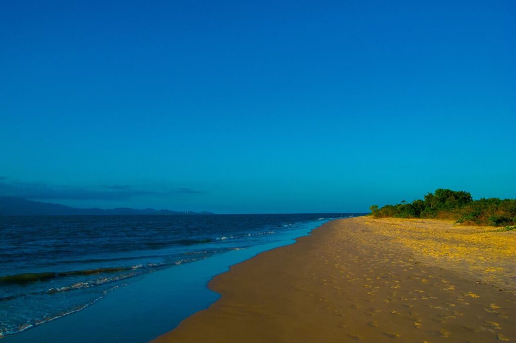 Praias tranquilas em Florianópolis: Praia da Daniela