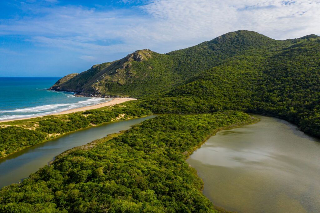 Praias tranquilas em Florianópolis: Praia da Lagoinha do Leste