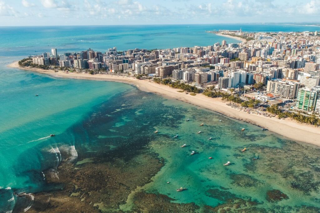 Para onde viajar em outubro no Brasil? Melhores destinos de praia: Maceió